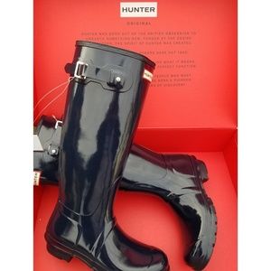Brand New in Box Hunter Boots black gloss size 9